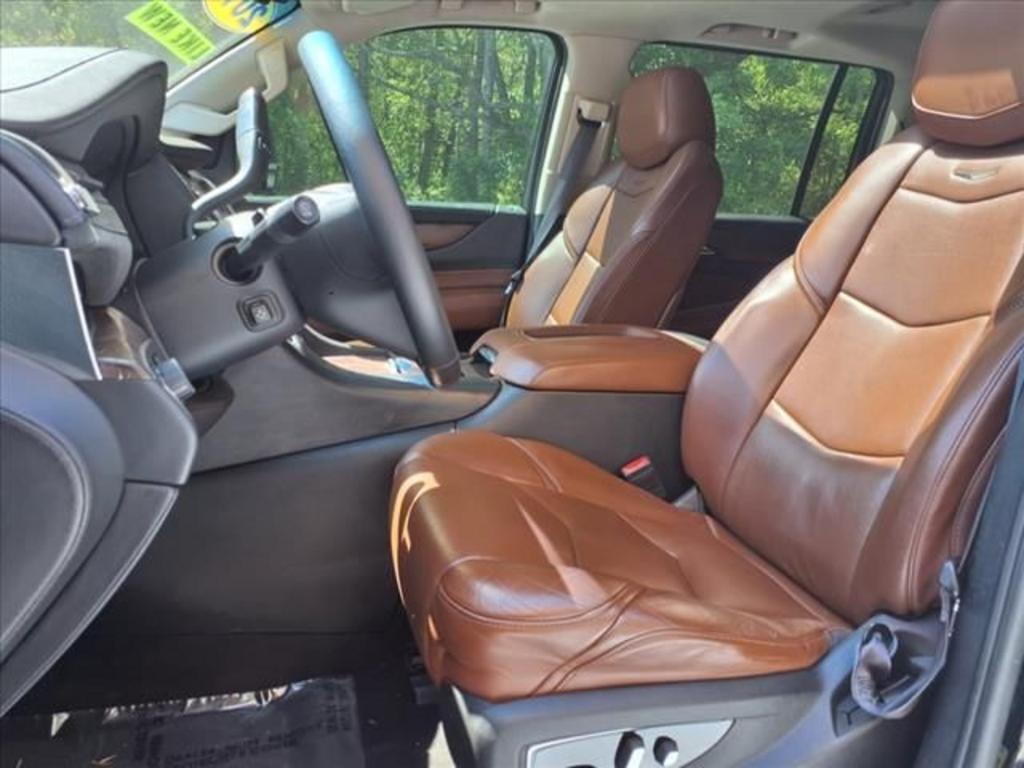 2015 Cadillac Escalade - $13,899