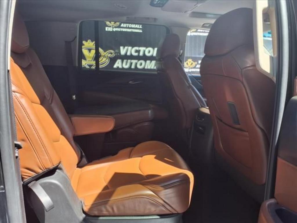 2015 Cadillac Escalade - $13,899