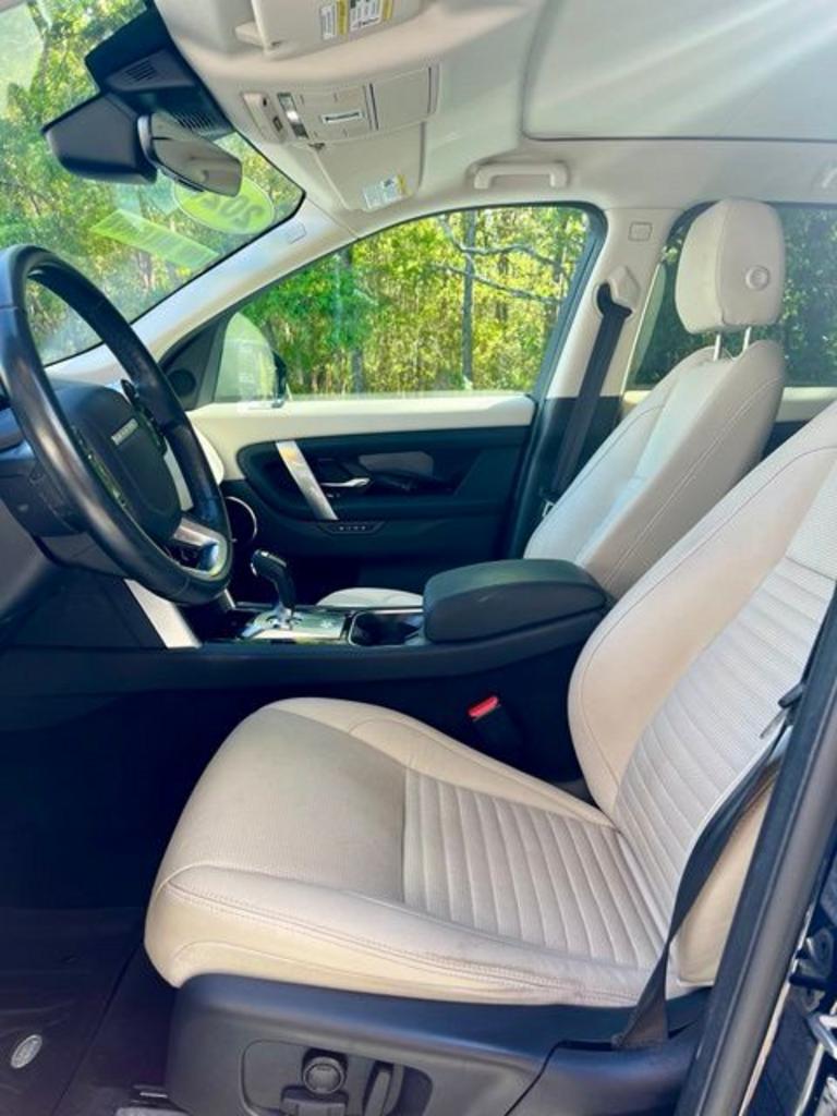 2020 Land Rover Discovery - $21,999