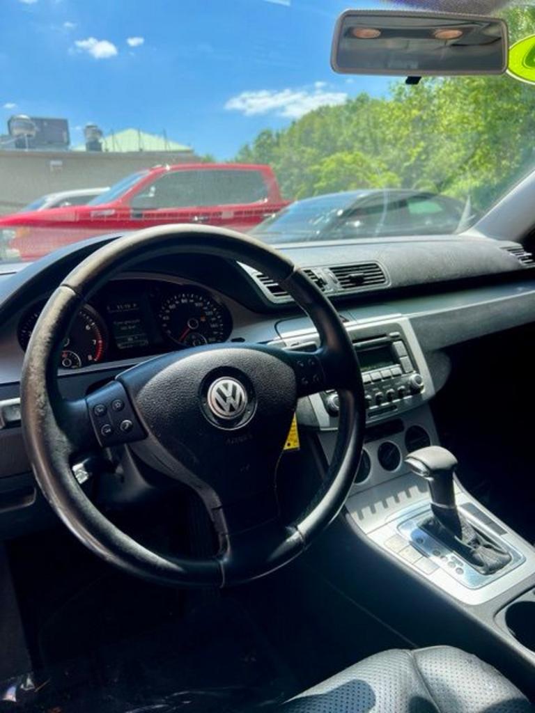 2009 Volkswagen Passat - $3,500