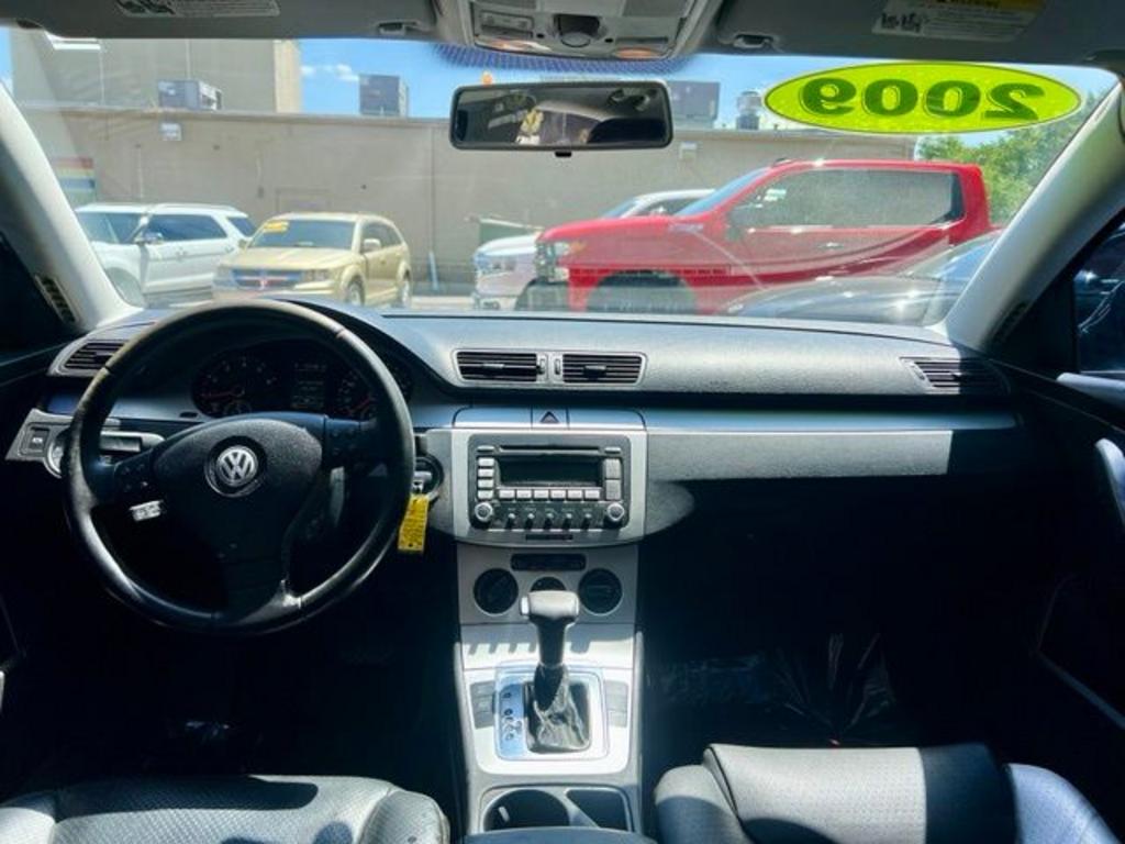 2009 Volkswagen Passat - $3,500