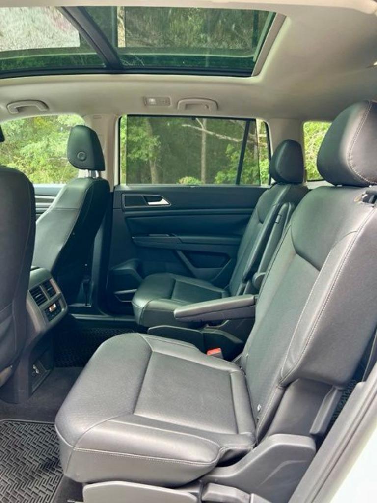 2018 Volkswagen Atlas - $18,999