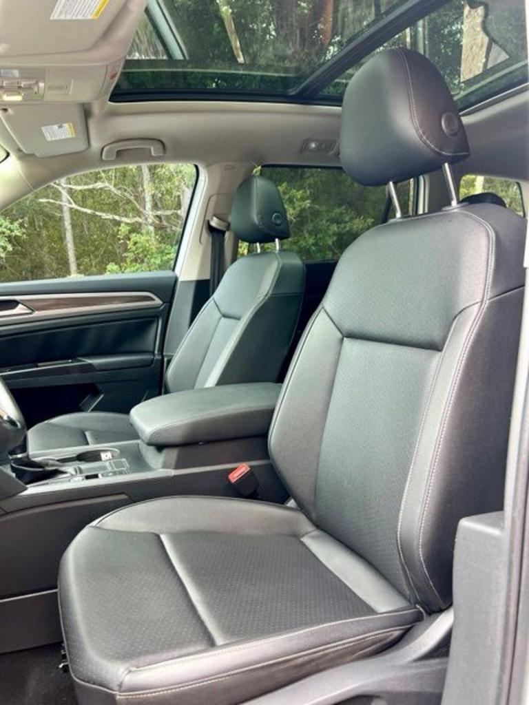 2018 Volkswagen Atlas - $18,999