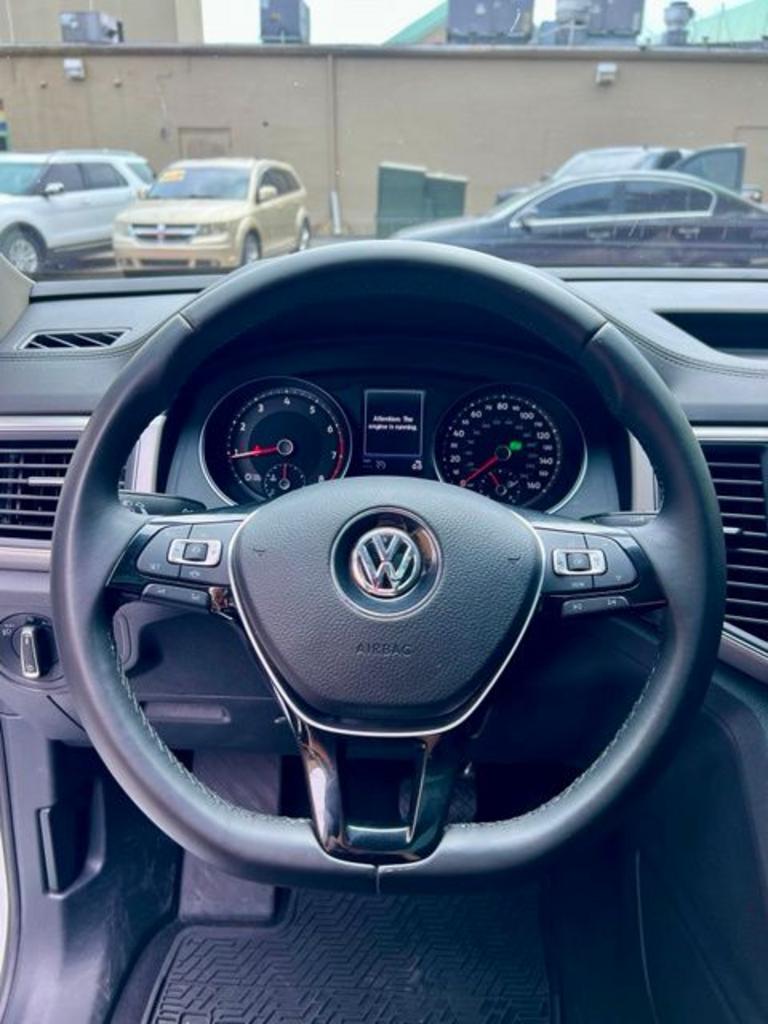 2018 Volkswagen Atlas - $18,999