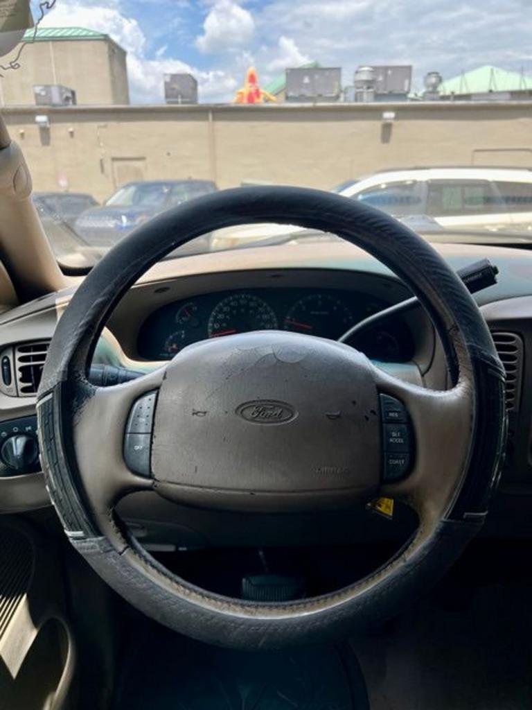 2001 Ford F-150 - $3,495