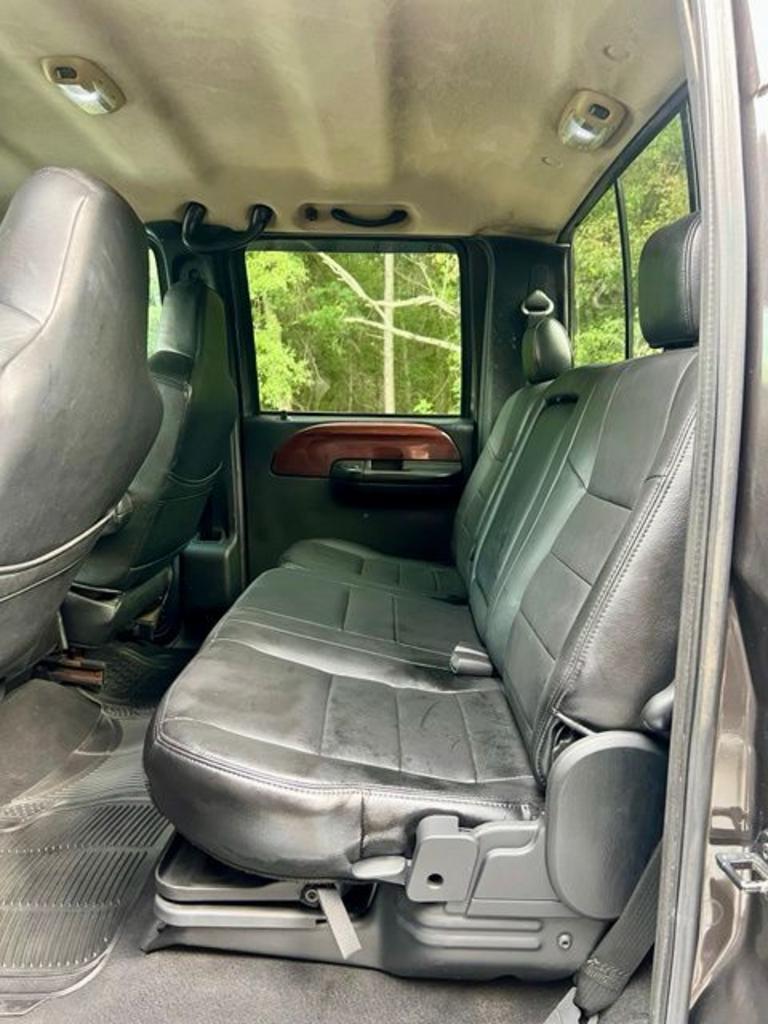 2006 Ford F-350 - $9,995