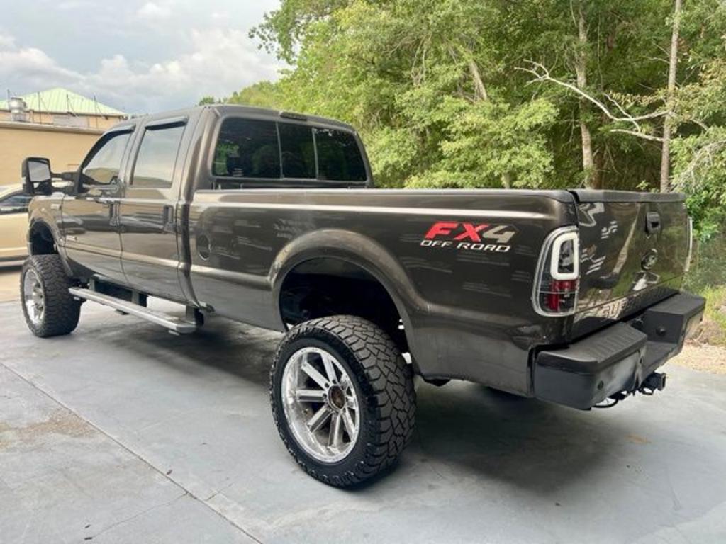 2006 Ford F-350 - $9,995