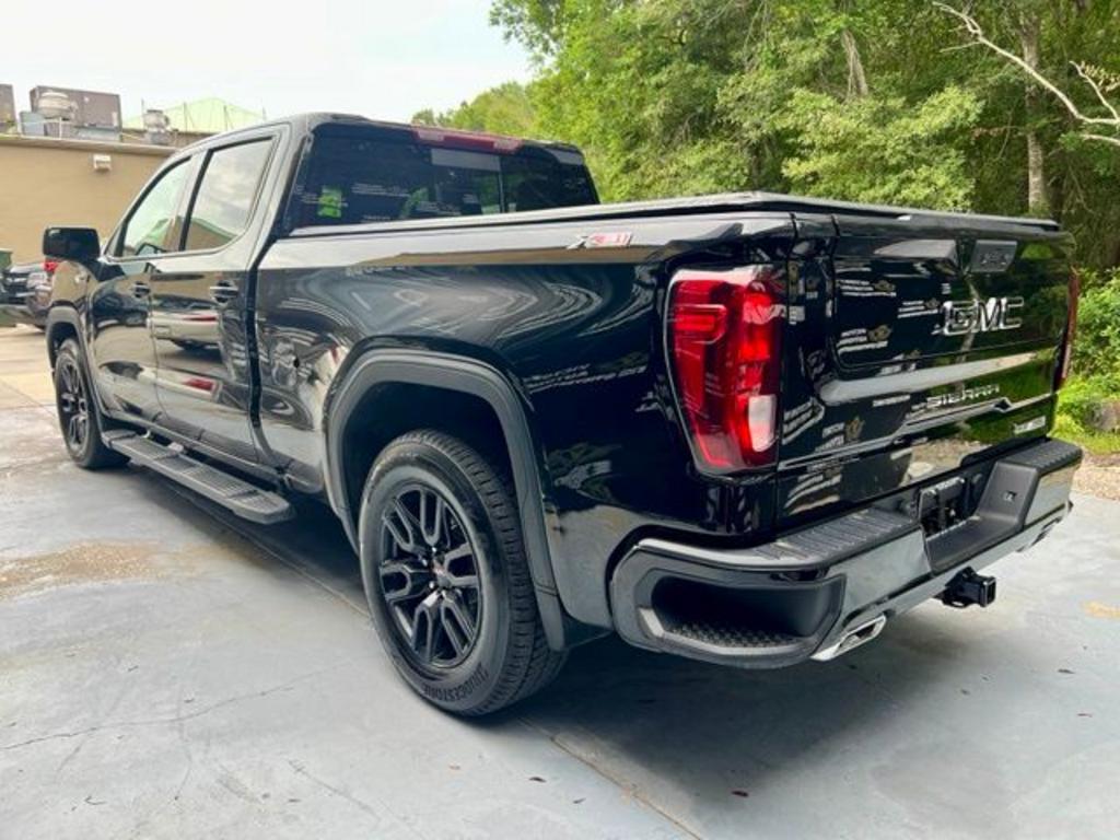 2022 GMC Sierra - $35,995