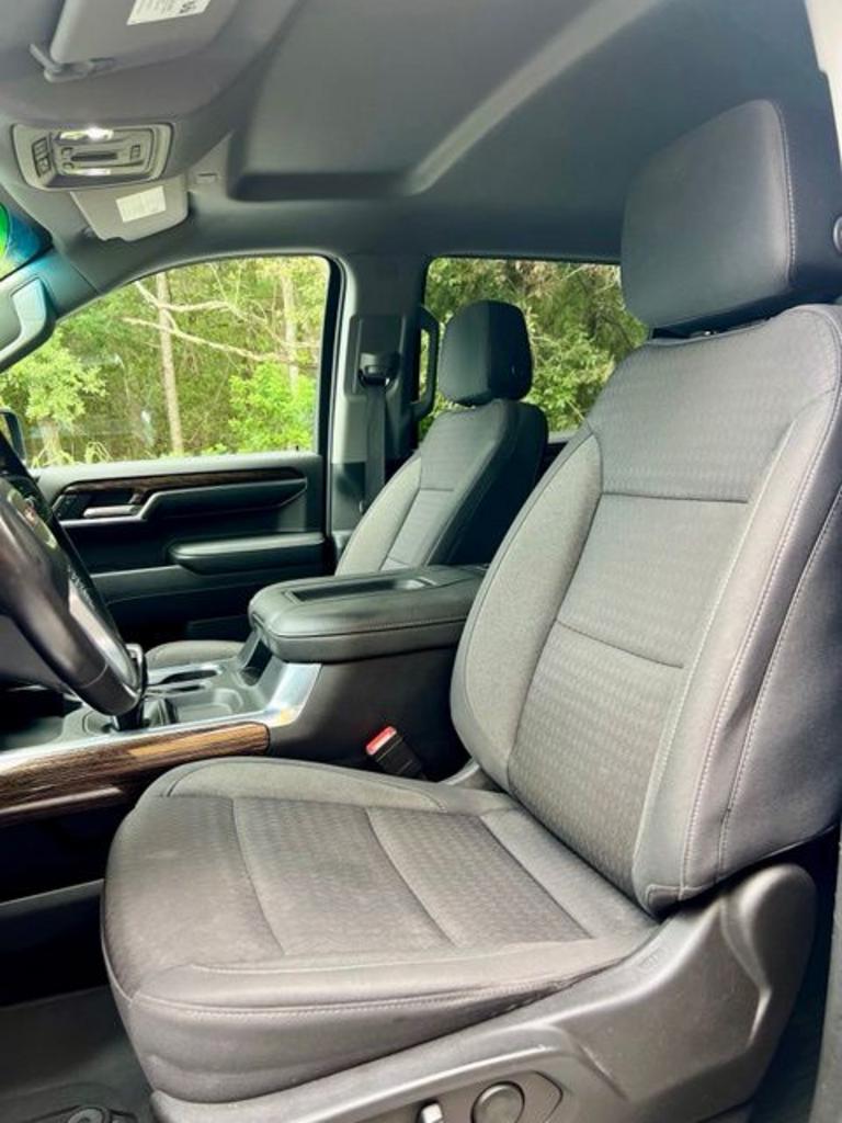 2022 GMC Sierra - $35,995