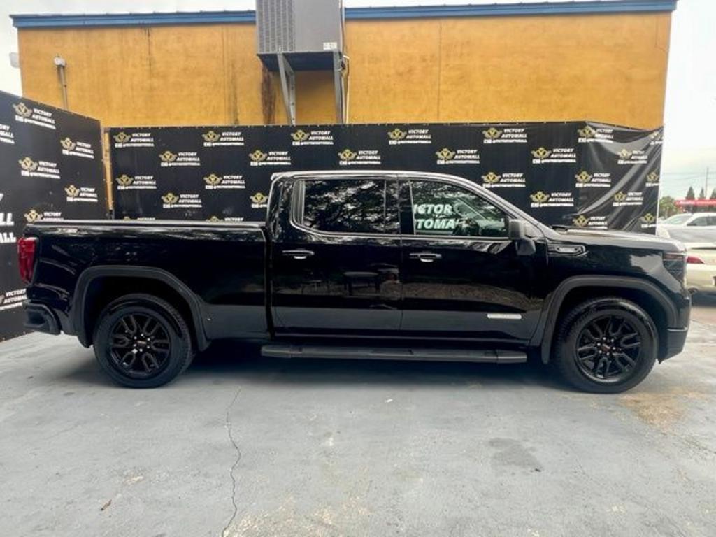 2022 GMC Sierra - $35,995