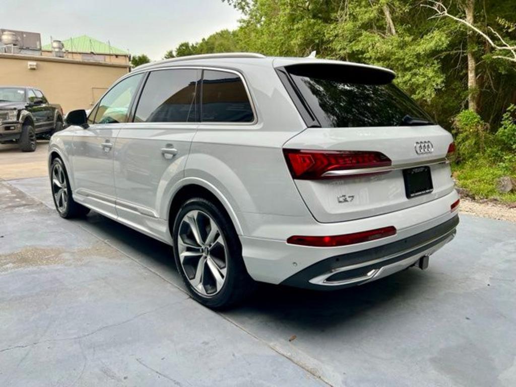 2020 Audi Q7 - $25,995