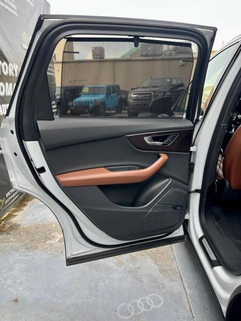 2020 Audi Q7 - $25,995