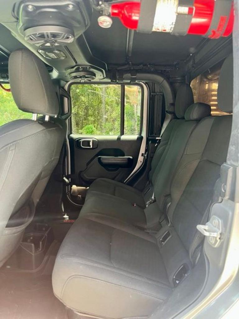 2020 Jeep Gladiator - $29,999
