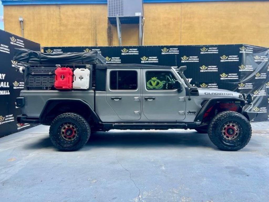 2020 Jeep Gladiator - $29,999