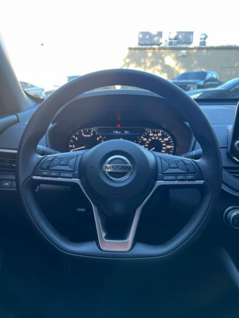2020 Nissan Altima - $17,999