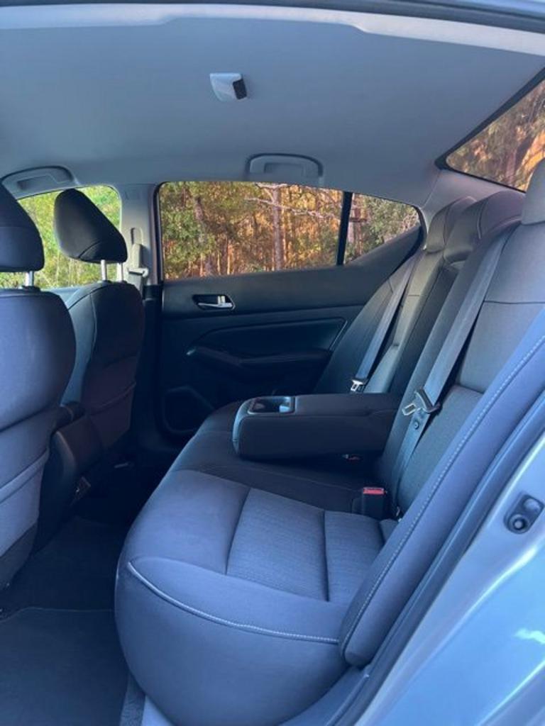 2020 Nissan Altima - $17,999