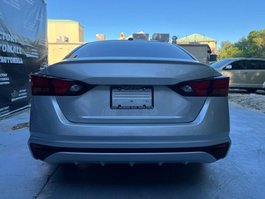 2020 Nissan Altima - $17,999