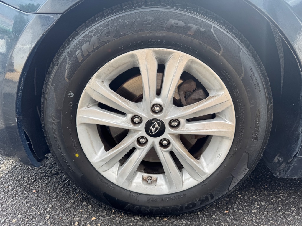 2011 Hyundai Sonata - $7,999