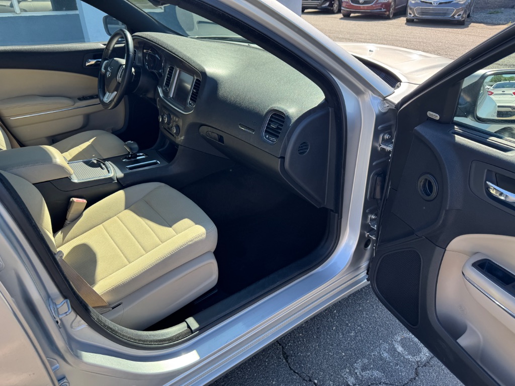 2012 Dodge Charger SXT photo