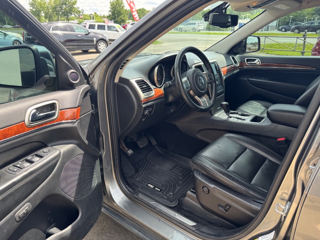 2013 Jeep Cherokee - $10,999