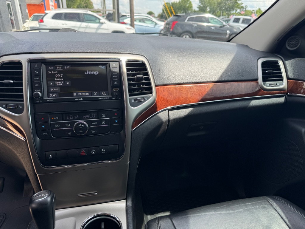 2013 Jeep Cherokee - $10,999