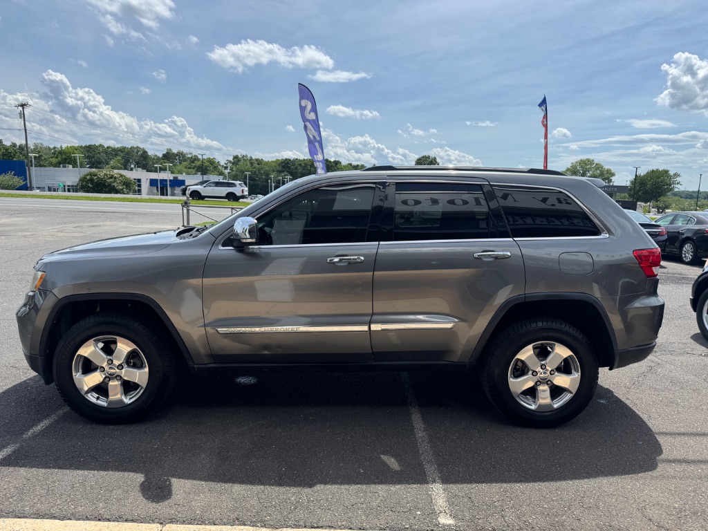 2013 Jeep Cherokee - $10,999