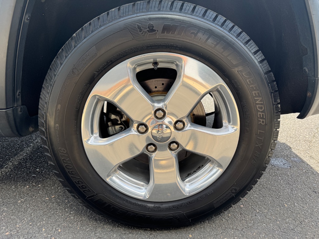 2013 Jeep Cherokee - $10,999