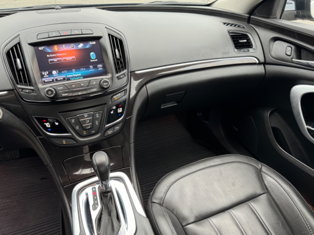 2016 Buick Regal Premium photo