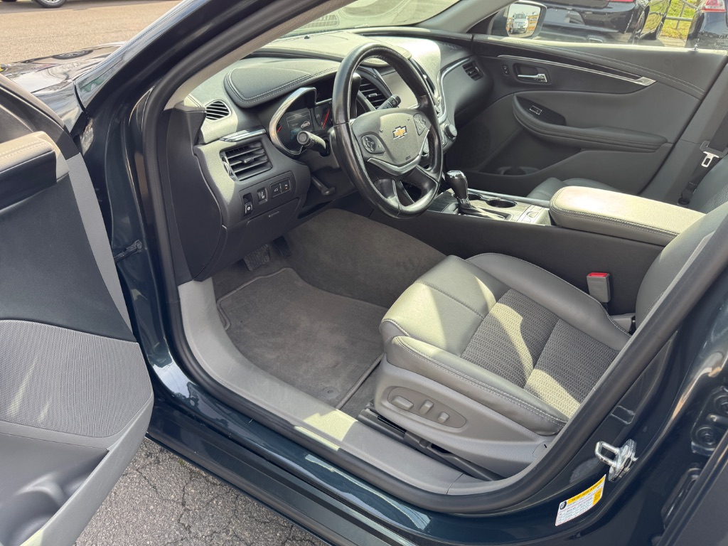2018 Chevrolet Impala LT photo