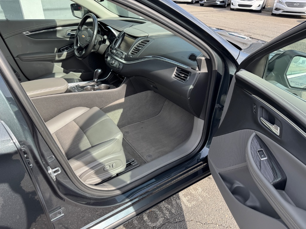 2018 Chevrolet Impala LT photo
