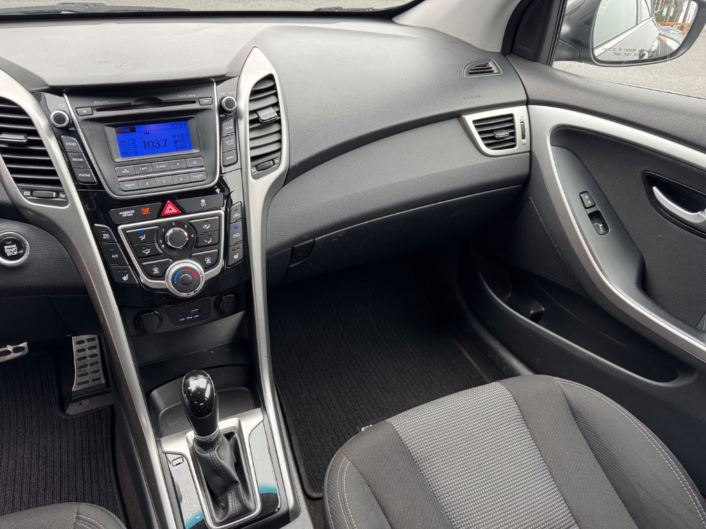 2016 Hyundai Elantra GT photo