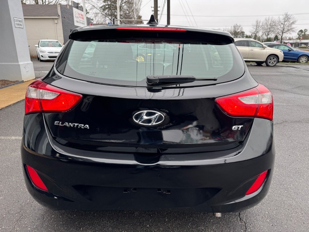 2016 Hyundai Elantra GT photo