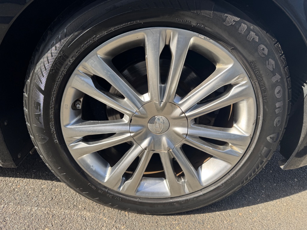 2013 Hyundai Genesis 3.8L photo