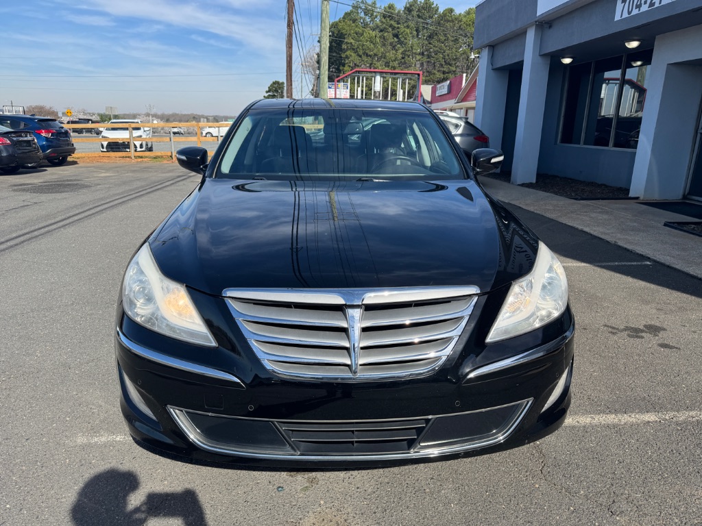 2013 Hyundai Genesis 3.8L photo