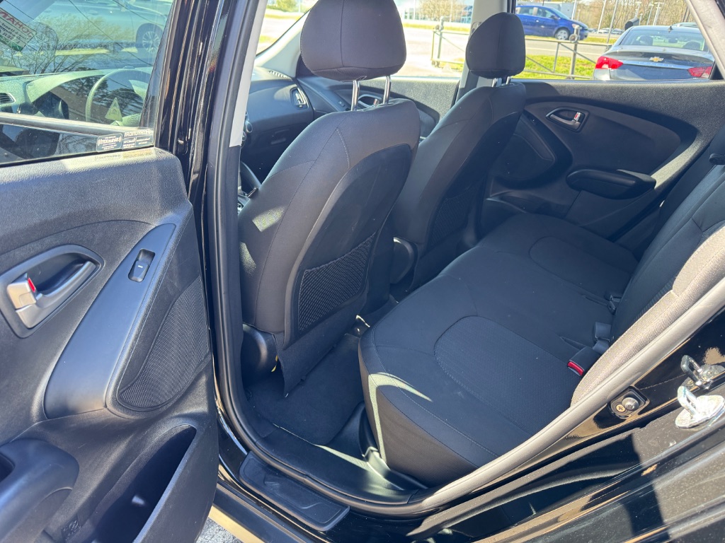 2015 Hyundai Tucson - $13,500