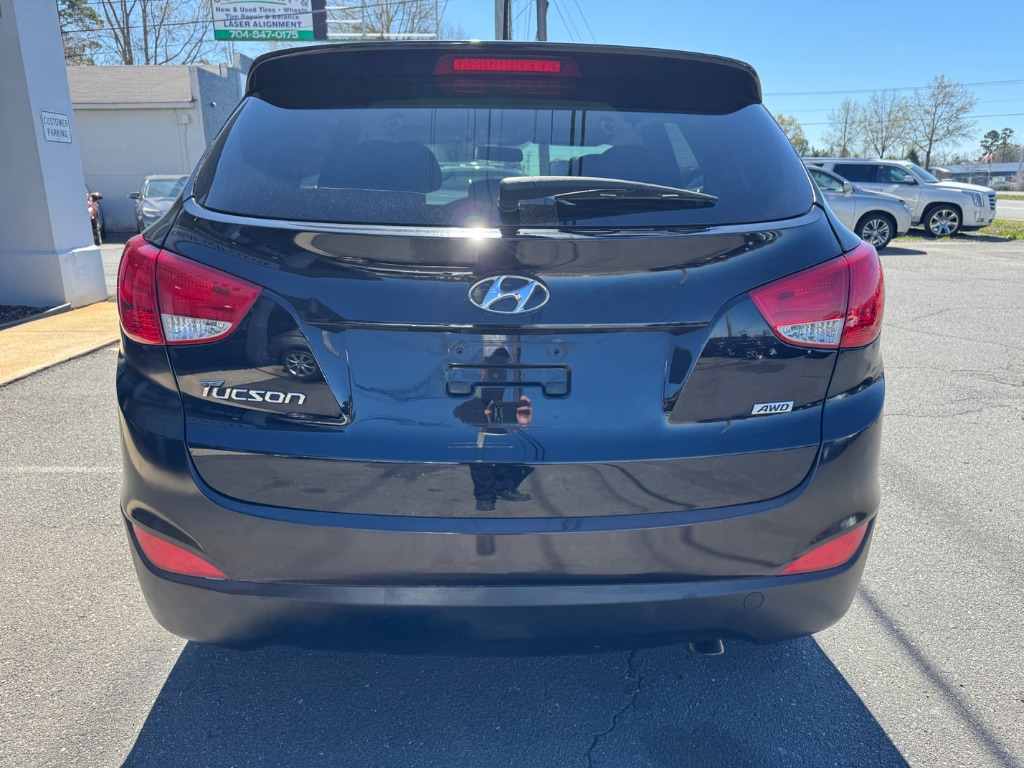 2015 Hyundai Tucson - $13,500