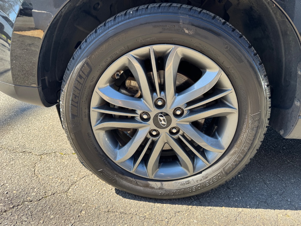 2015 Hyundai Tucson - $13,500