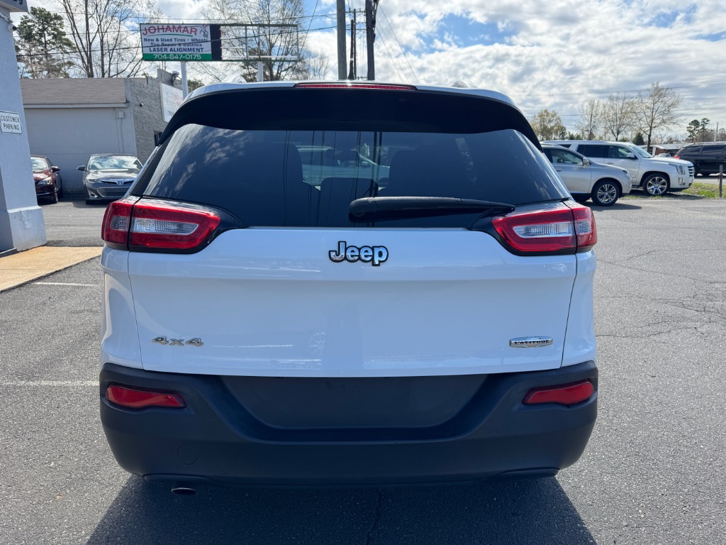 2014 Jeep Cherokee - $13,500