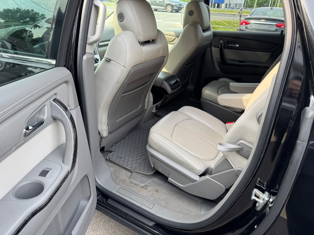 2016 GMC Acadia SLT1 photo