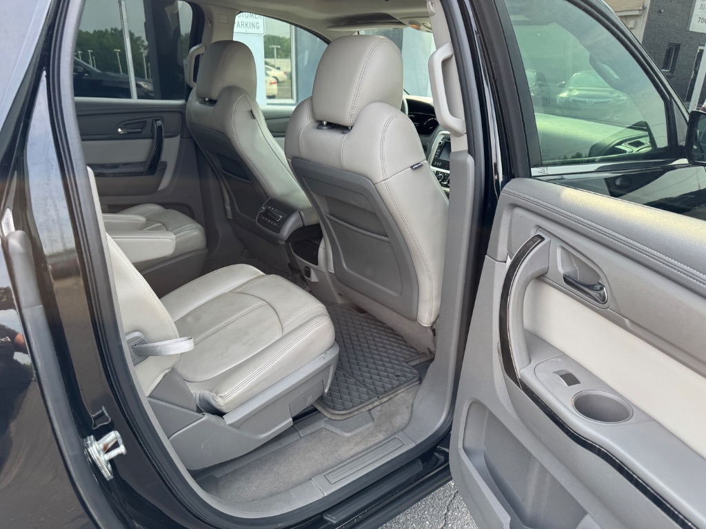 2016 GMC Acadia SLT1 photo