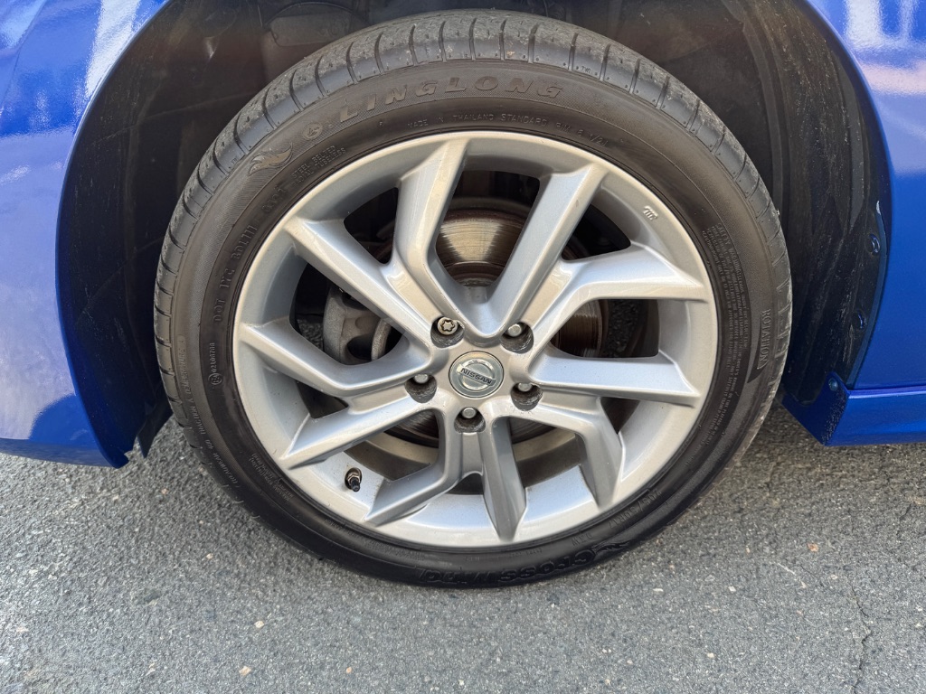 2015 Nissan Sentra - $11,000