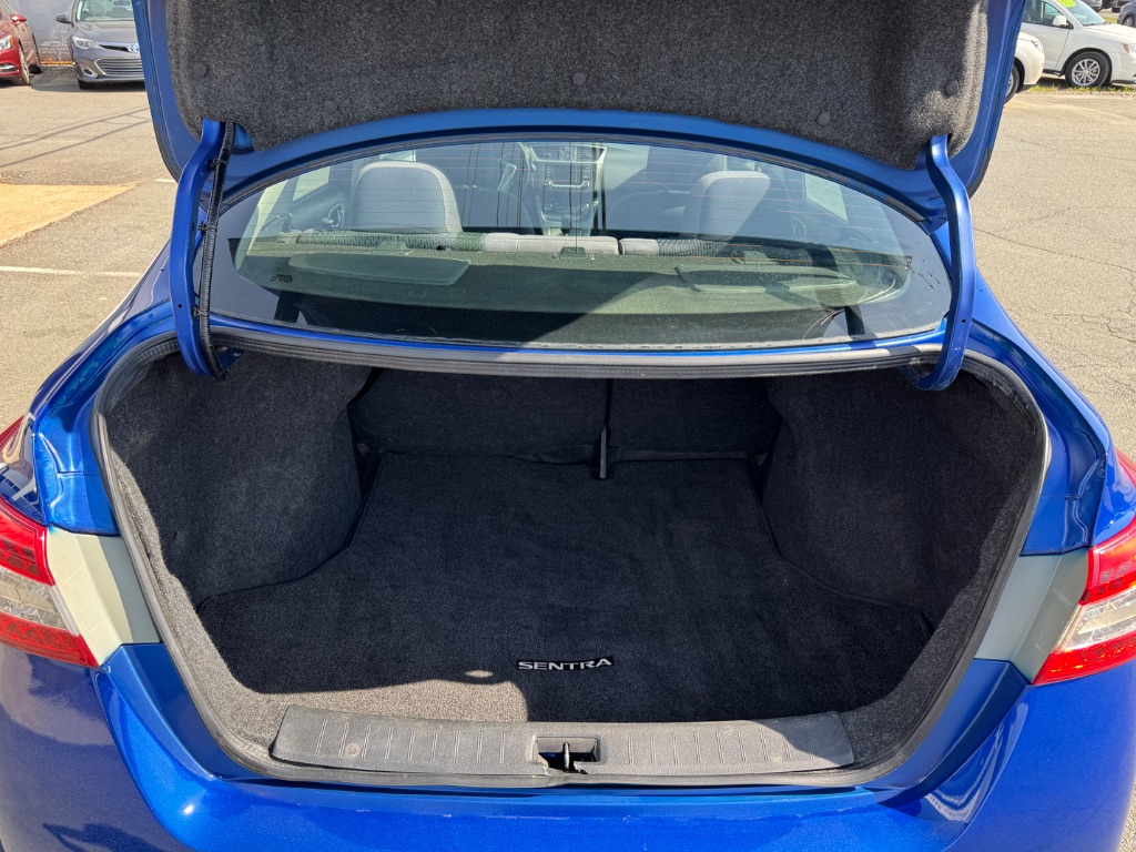 2015 Nissan Sentra - $11,000