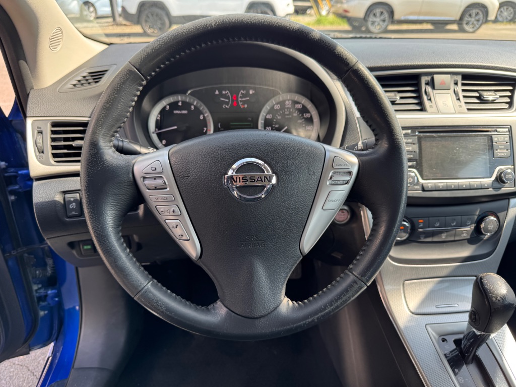 2015 Nissan Sentra - $11,000