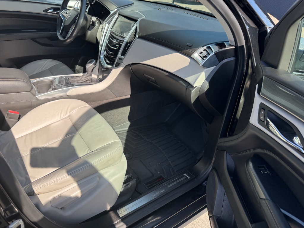 2015 Cadillac SRX - $14,000