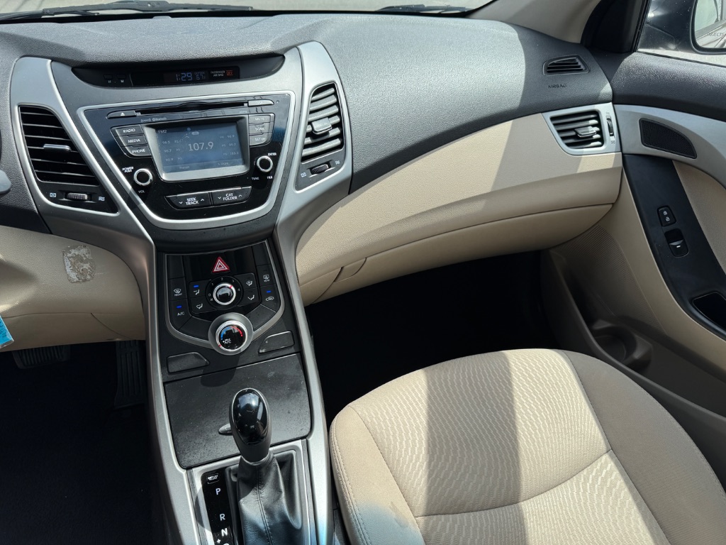 2014 Hyundai Elantra Limited photo