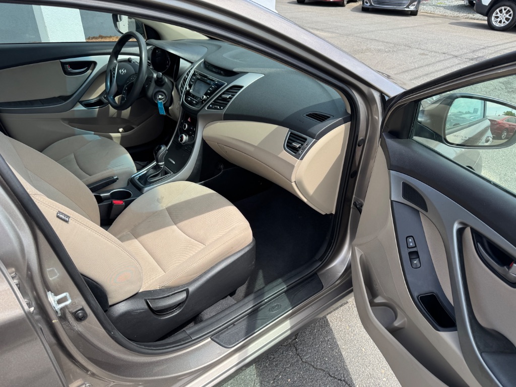 2014 Hyundai Elantra Limited photo