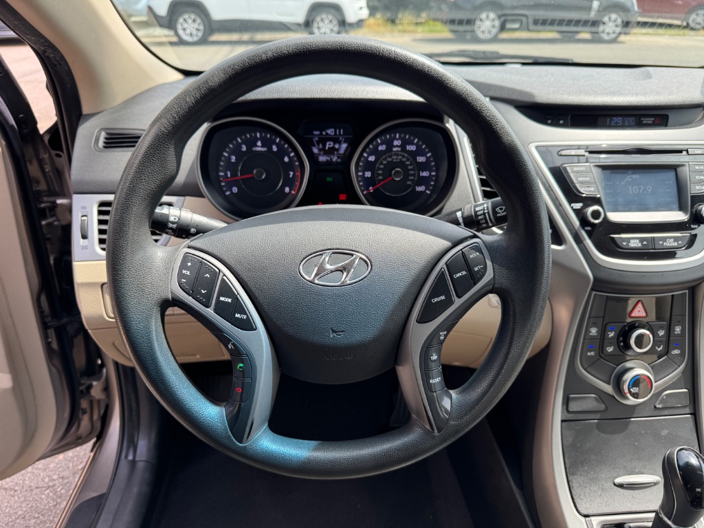 2014 Hyundai Elantra Limited photo