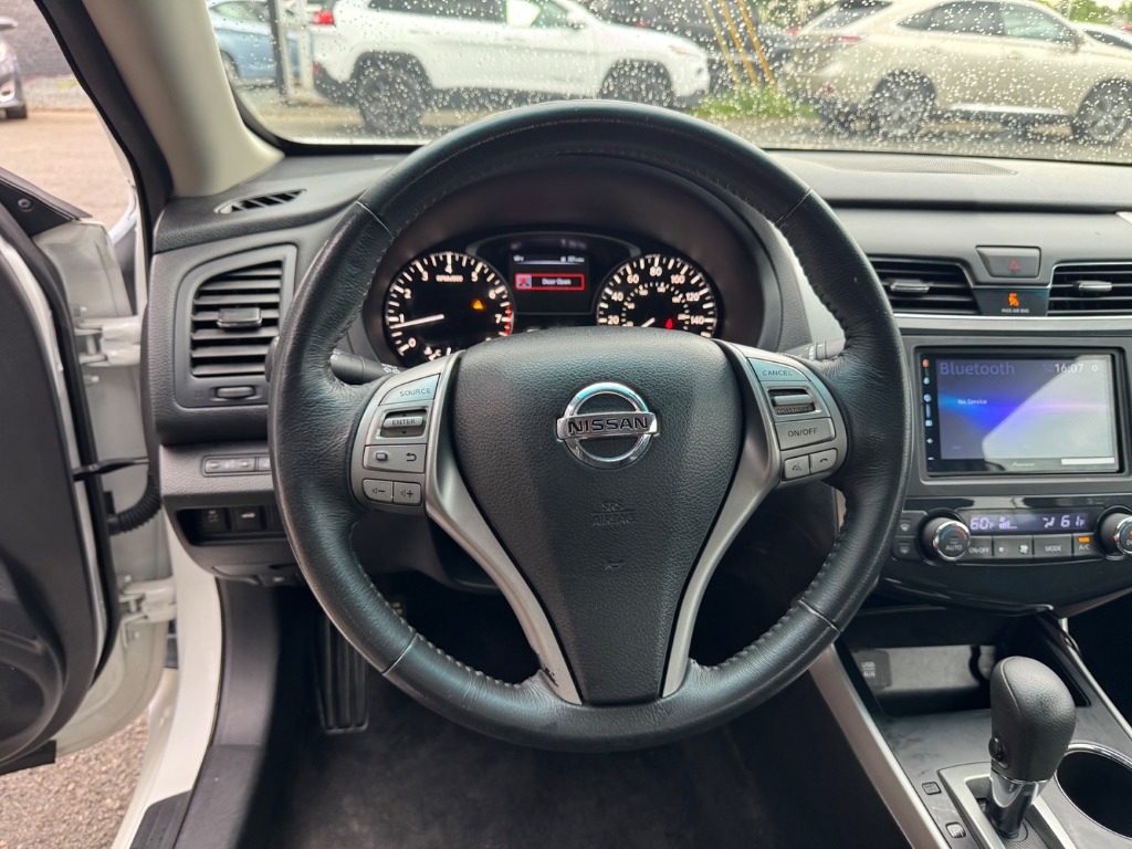 2015 Nissan Altima - $11,500