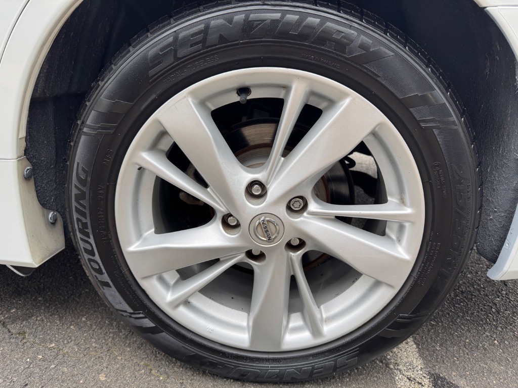 2015 Nissan Altima - $11,500