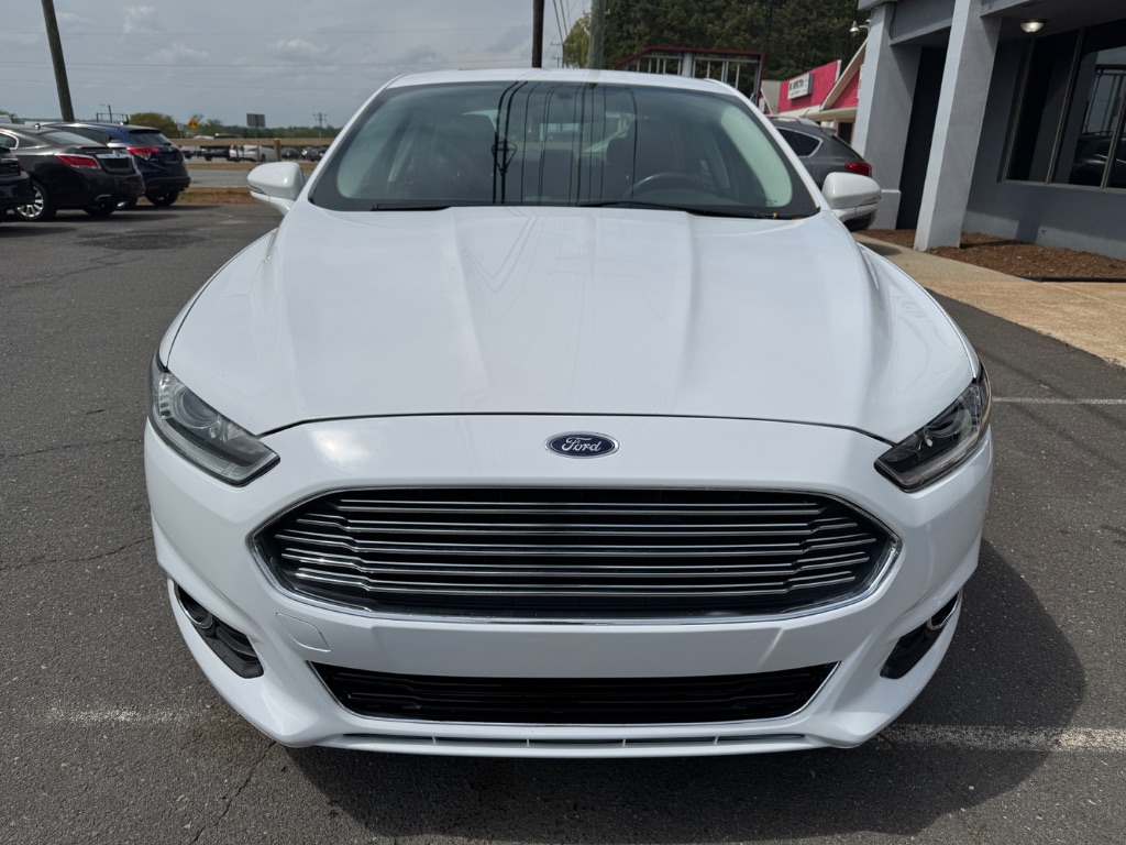 2015 Ford Fusion SE photo